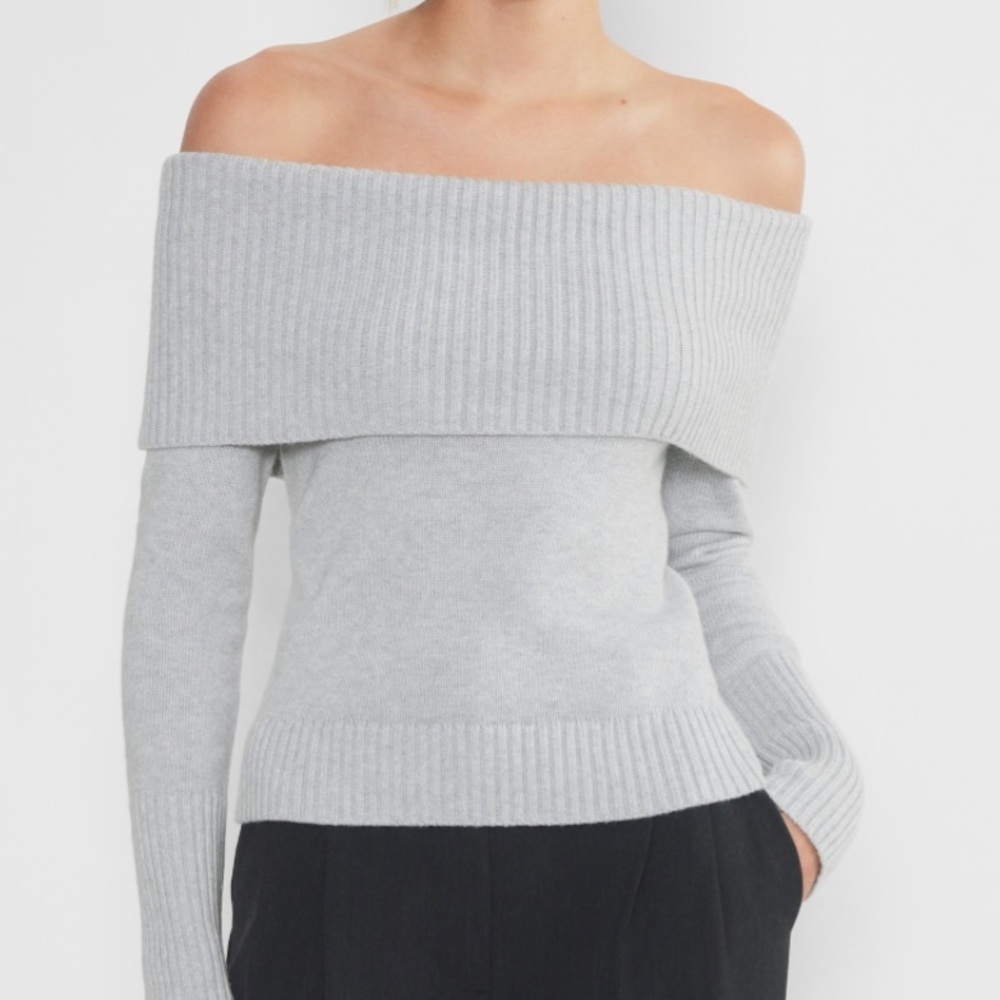 aritzia sunday best off shoulder light grey sweater